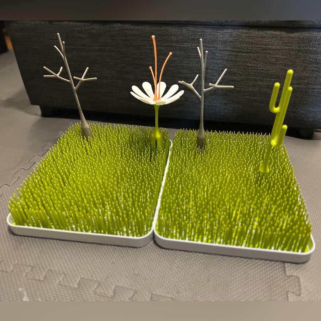 Boon Grass Drying Racks With Flower And Tree Accessories